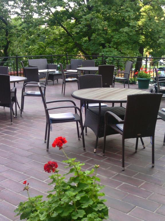 Stan Es Panzio Bed & Breakfast Balatonalmádi Exterior foto